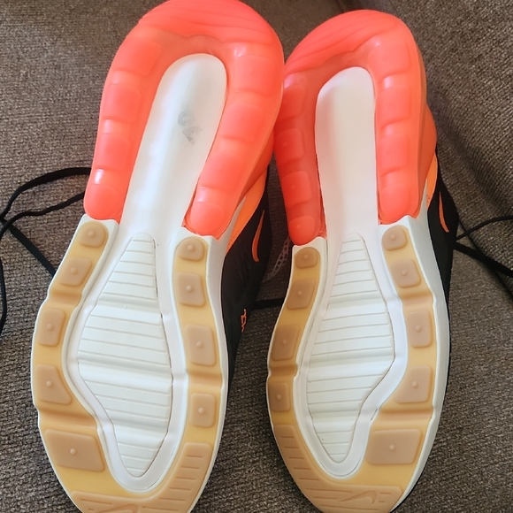 Nike Air Max 270 Black with Orange Accents - Picture 7 of 7